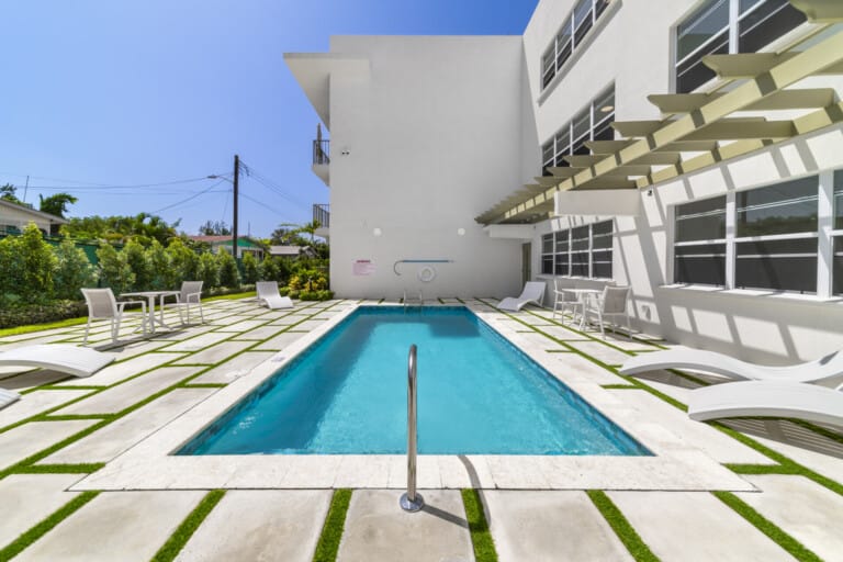 Coral Beach 202