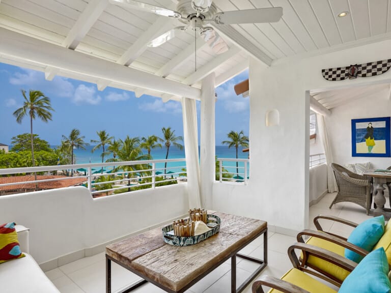Glitter Bay 303 — Emerald Suite